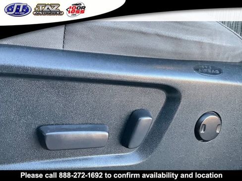 Used 2018 Toyota Tundra SR5 w/ SR5 Upgrade Package image 12