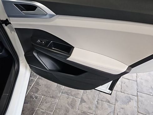 New 2026 Volkswagen Taos SE AWD/4WD image 15