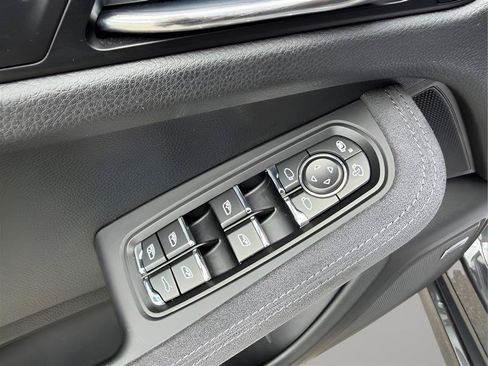Used 2018 Porsche Macan GTS AWD/4WD image 19