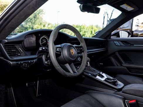 Used 2022 Porsche 911 GT3 RWD image 30