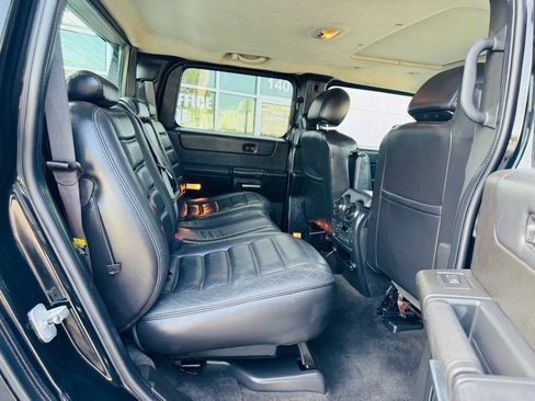Used 2005 HUMMER H2 SUT w/ Preferred Equipment Group AWD/4WD image 16