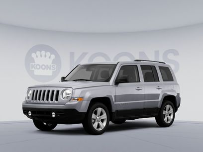 Used 2014 Jeep Patriot Latitude w/ Sun/Sound Group