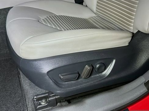 Used 2022 Toyota Camry SE image 20