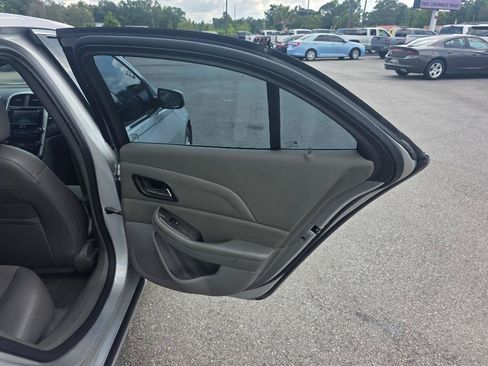 Used 2015 Chevrolet Malibu LT FWD image 12