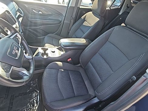 Used 2022 GMC Terrain SLE w/ Driver Convenience Package image 13