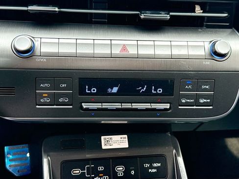 Certified 2025 Hyundai Kona SEL FWD image 16