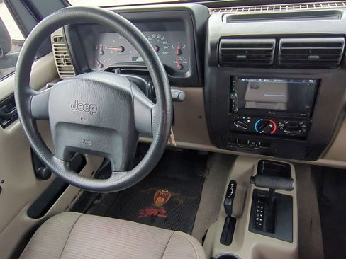 Used 2003 Jeep Wrangler X AWD/4WD image 14