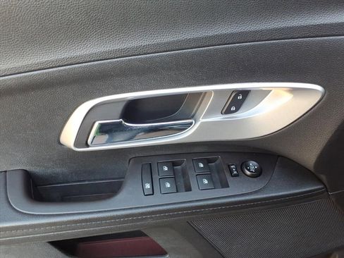 Used 2016 Chevrolet Equinox LT w/ Convenience Package image 11