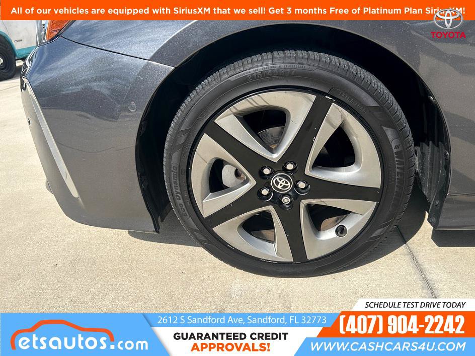 Used 2022 Toyota Prius Limited FWD image 19
