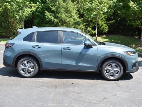 New 2026 Honda HR-V LX image 9