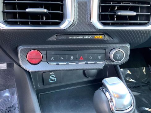Used 2025 Ford Mustang Premium RWD image 23