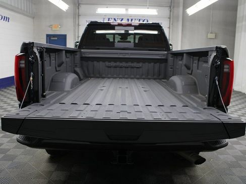 Used 2024 GMC Sierra 2500 Denali w/ Technology Package image 44