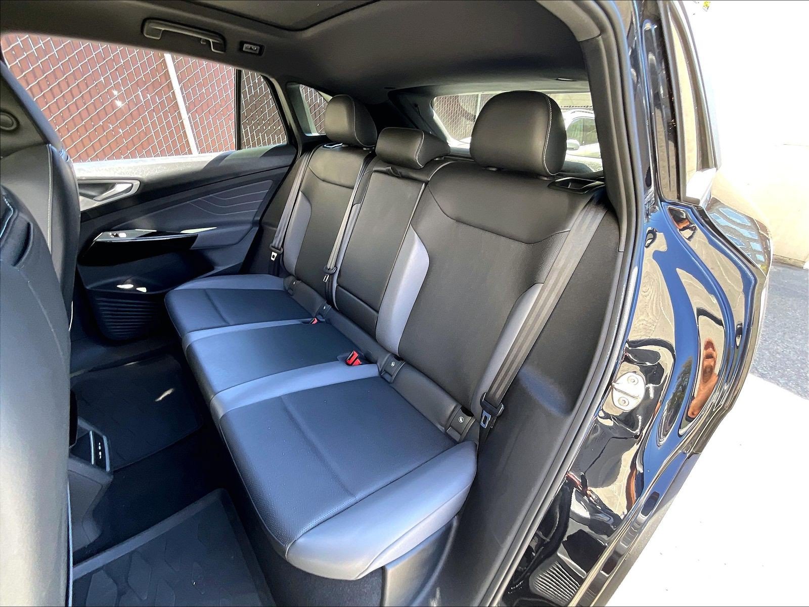 Certified 2023 Volkswagen ID.4 Pro S AWD/4WD image 24