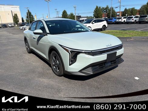 New 2026 Kia K4 FWD image 5