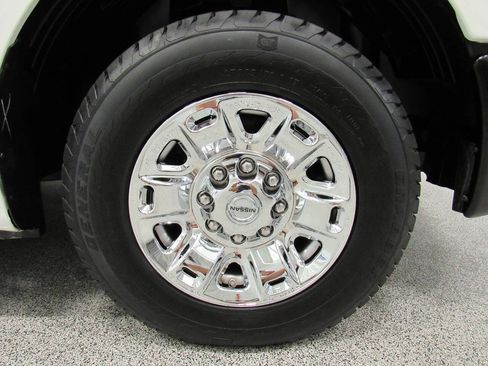 Used 2021 Nissan NV 2500 SV RWD image 14