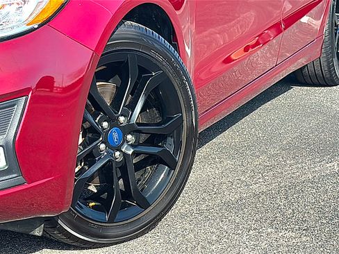 Used 2019 Ford Fusion SE w/ Equipment Group 151A image 3