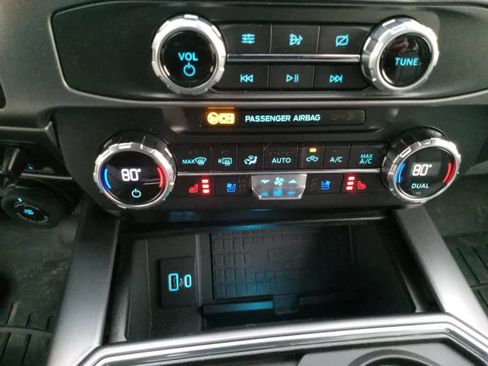 Used 2022 Ford F350 Limited image 22