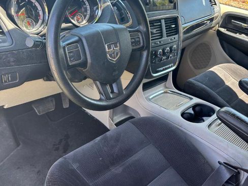 Used 2014 Dodge Grand Caravan SXT FWD image 15