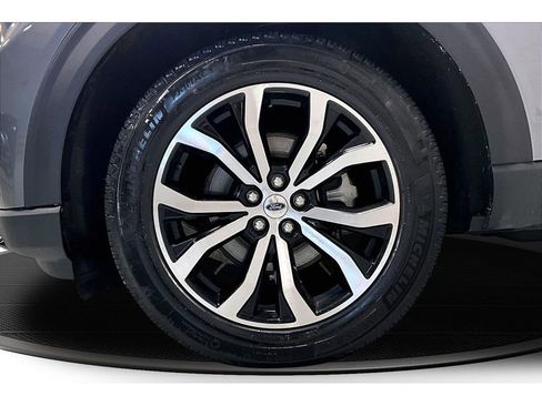 Used 2025 Ford Explorer ST-Line image 11