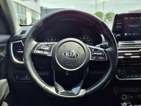Used 2021 Kia Seltos EX AWD/4WD image 14