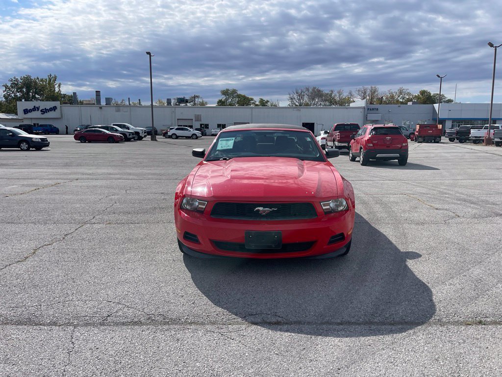 Used 2011 Ford Mustang Convertible w/ 101A Rapid Spec Order Code RWD image 8