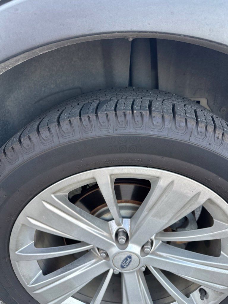 Used 2019 Ford Explorer Limited FWD image 9