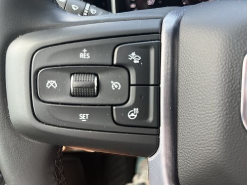 Used 2026 GMC Sierra 1500 SLT AWD/4WD image 17