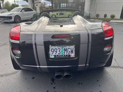 Used 2007 Pontiac Solstice Convertible w/ Premium Package RWD image 4