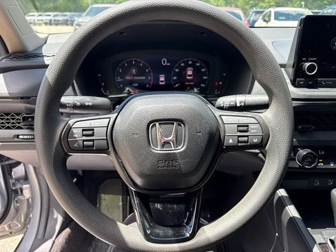 Used 2025 Honda Accord LX image 20