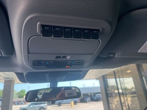 New 2026 Ford F350 4x4 Crew Cab DRW Super Duty image 15