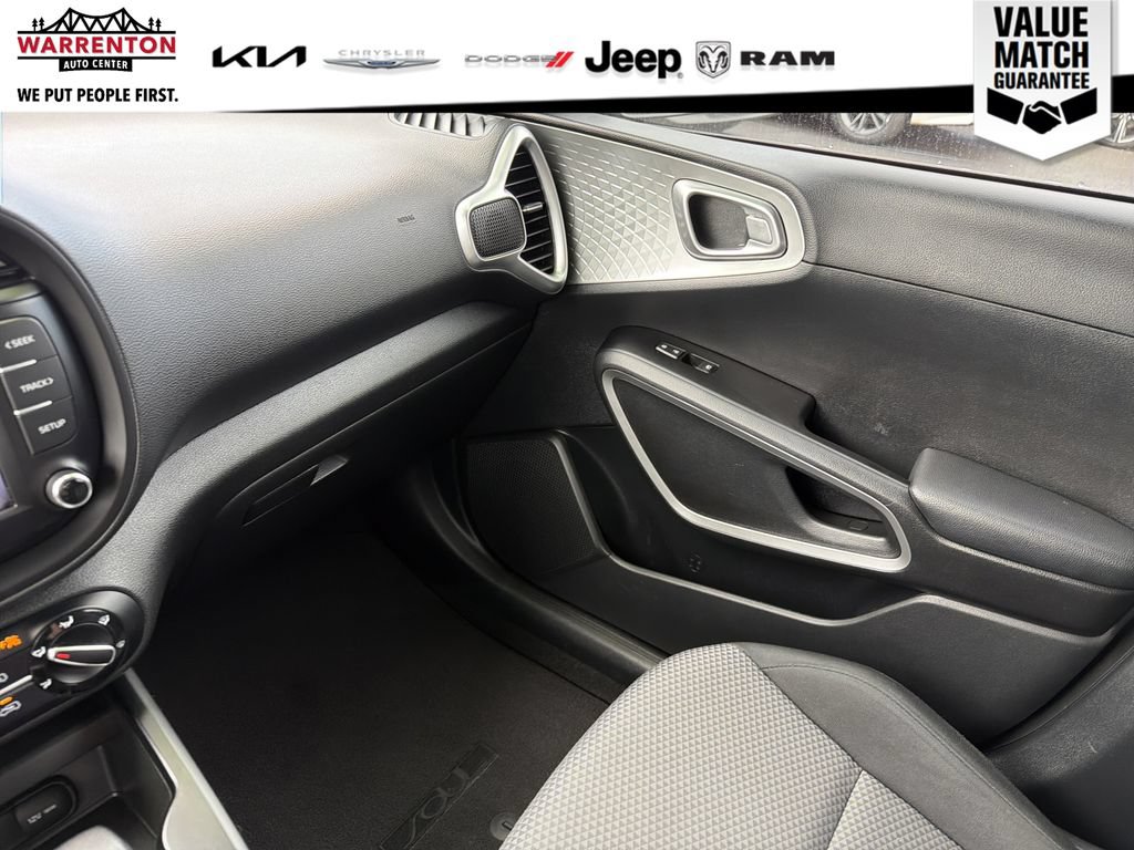Used 2022 Kia Soul LX w/ Technology Package FWD image 26
