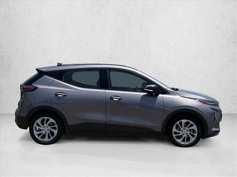 Used 2022 Chevrolet Bolt EUV LT FWD image 4