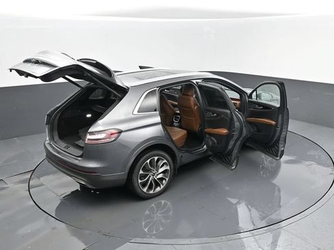 Used 2021 Lincoln Nautilus Reserve AWD/4WD image 31