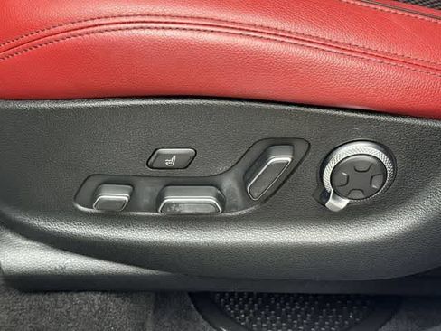 Used 2023 Genesis GV70 2.5T w/ Sport Prestige Package AWD/4WD image 15
