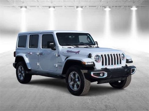 Used 2022 Jeep Wrangler Unlimited Sahara w/ Cold Weather Group image 2