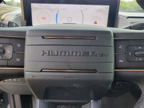 New 2025 GMC Hummer EV 2X image 15