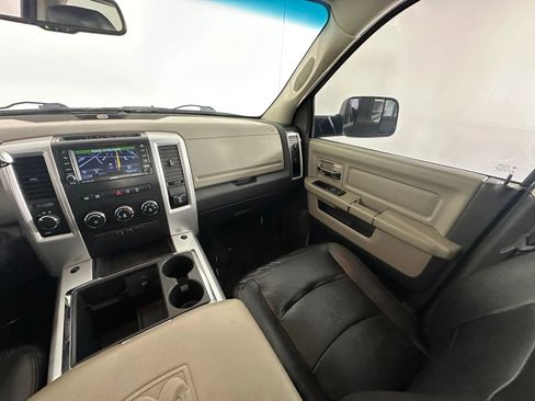 Used 2011 RAM 3500 SLT w/ Technology Group image 27