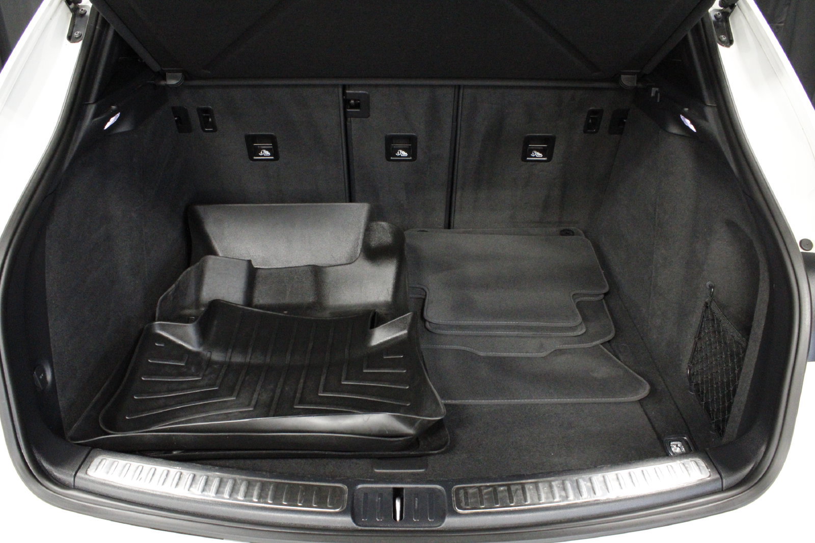 Used 2022 Porsche Macan AWD/4WD image 19