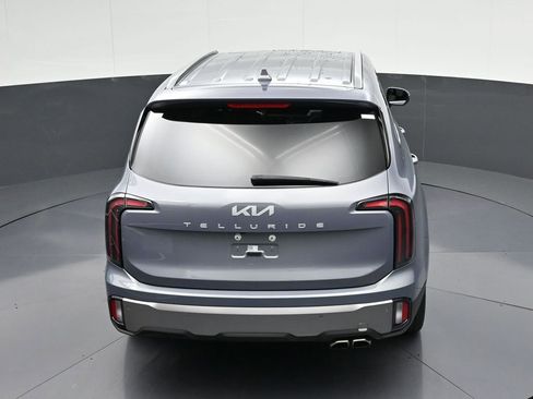 Used 2025 Kia Telluride EX FWD image 19