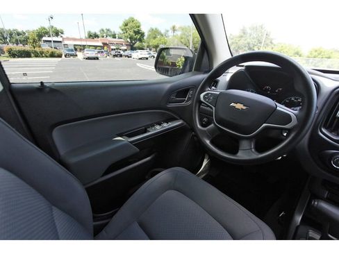 Used 2020 Chevrolet Colorado W/T w/ WT Convenience Package AWD/4WD image 9