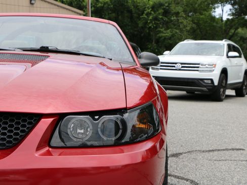 Used 2000 Ford Mustang GT RWD image 12