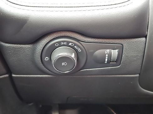 Certified 2021 Dodge Durango R/T w/ Blacktop Package AWD/4WD image 18