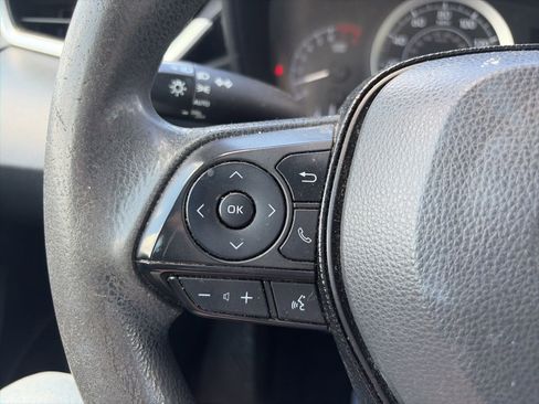 Used 2021 Toyota Corolla LE FWD image 9