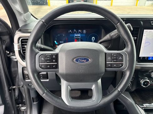 Used 2024 Ford F250 Crew Cab Lariat w/ Ultimate w/ Lariat Ultimate Package AWD/4WD image 21