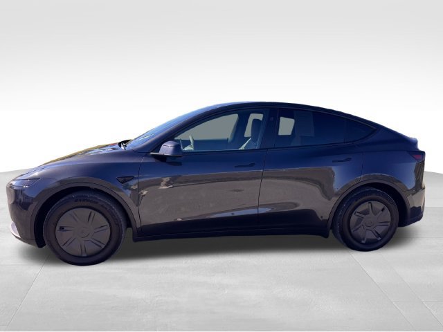 Used 2026 Tesla Model Y AWD image 3