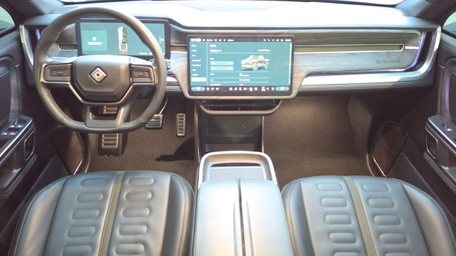 Used 2023 Rivian R1T Adventure Quad AWD/4WD image 7