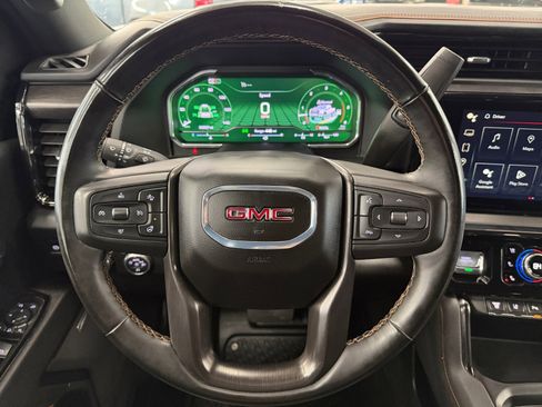 Used 2024 GMC Sierra 2500 AT4 AWD/4WD image 16