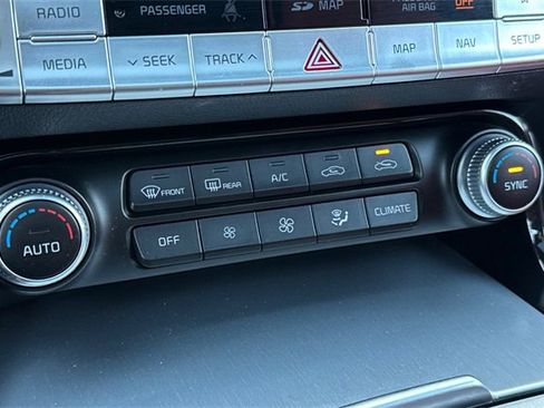 Used 2019 Kia Stinger GT1 image 28