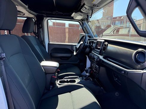 Certified 2021 Jeep Wrangler Sport S image 16