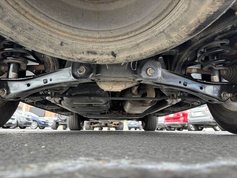 Used 2010 Ford Expedition XLT RWD image 14